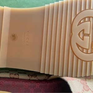Brand new never worn Gucci sandals